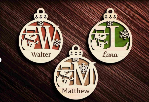 Esfera navideña personalizada con inicial - Imagen 3